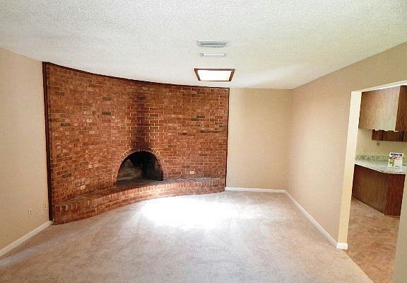 2nd image of 147 SE Sandia Way
