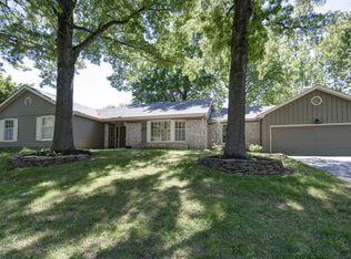 2346 S Catalina Ave, Springfield, MO 65804