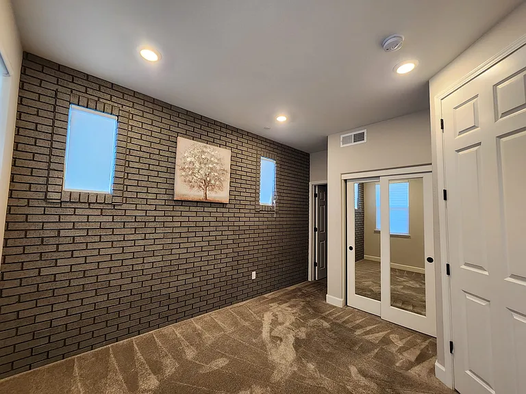 1098 California Cir — Photo 3