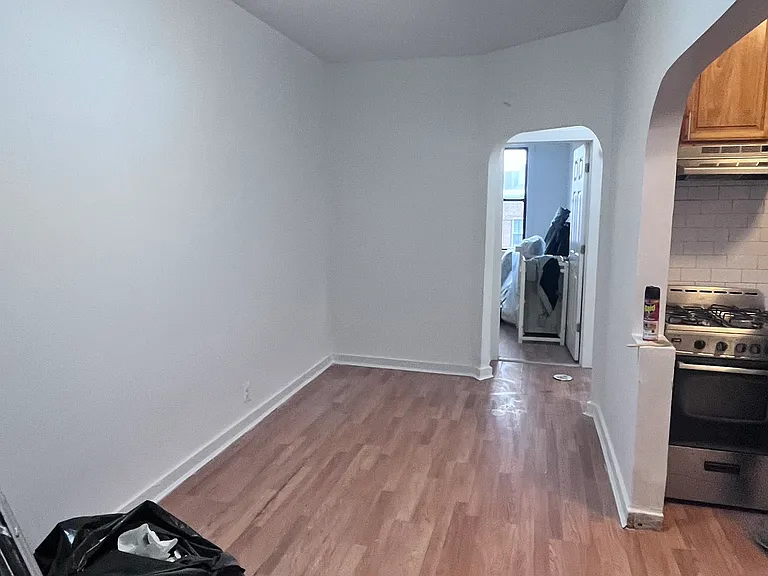 25-27 Steinway St #3R — Photo 6