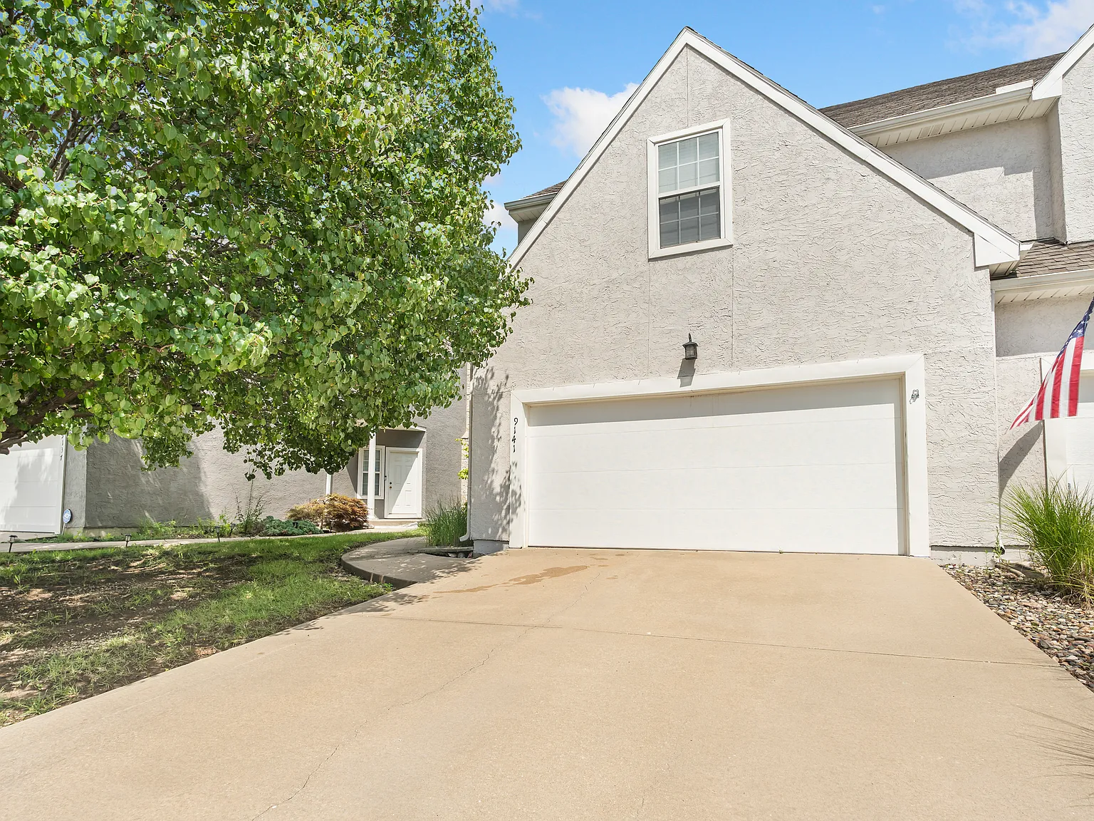 3 bed, 2.5 bath, 1750 sqft, $2,500 — Photo 1