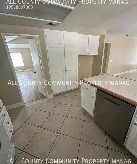 6563 Whitman Ct — Photo 17