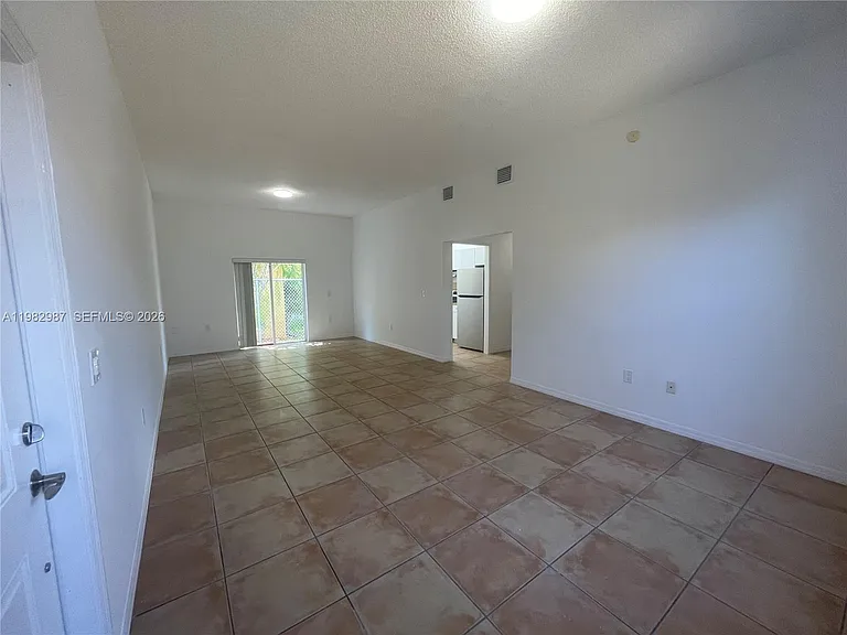3421 SW 25th St #1 — Photo 5