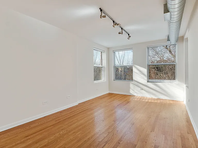 2520 W. Leland — Photo 6