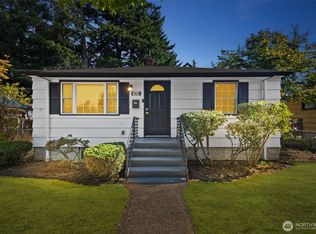 3624 48th Ave SW, Seattle, WA 98116