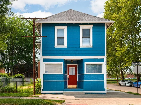 215 E Barthman Ave, Columbus, OH 43207