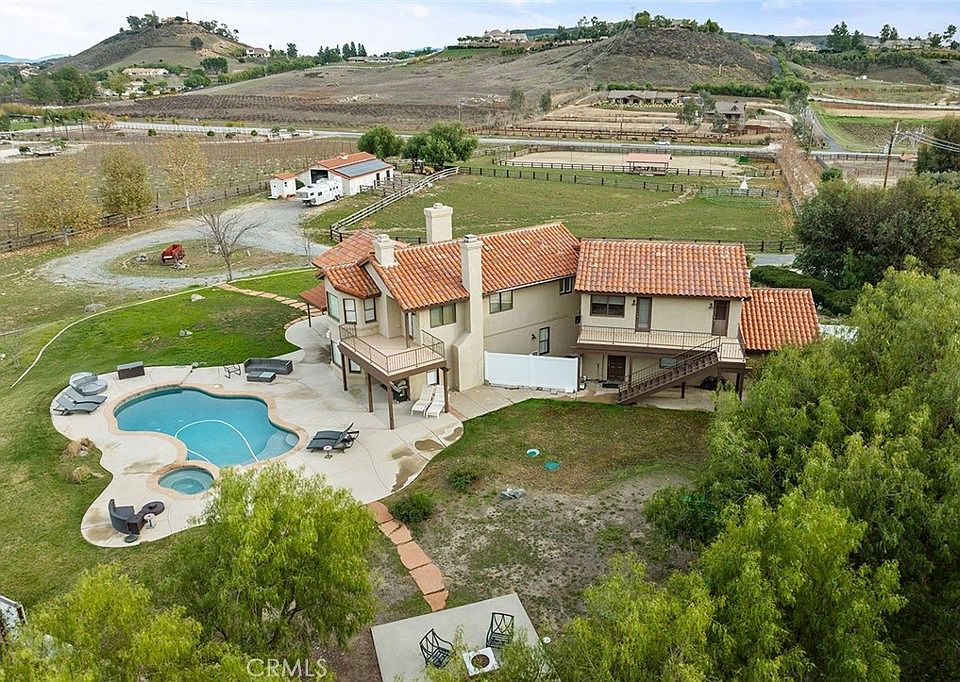 1st image of 38405 Avenida La Cresta