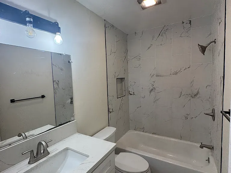 15530 S Budlong Pl #5 — Photo 9