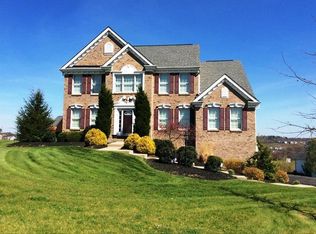 5001 Stags Leap Ln, Coraopolis, PA