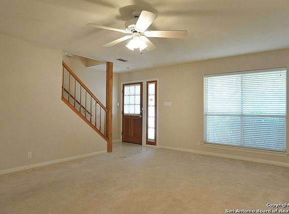 4th image of 7939 Creek Trail St