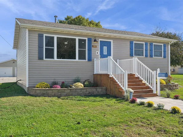 108 N West St, Colfax, IA 50054