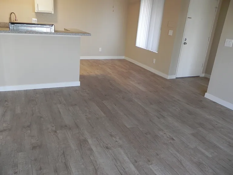 Chapman Villas Apartments — Photo 5
