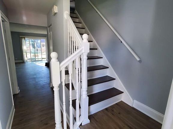 2nd image of 4512 Whitney Dr