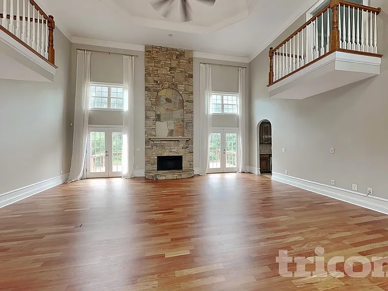 15 Magnolia Dr — Photo 2