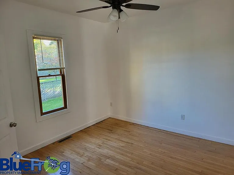 708 Chicago St — Photo 7