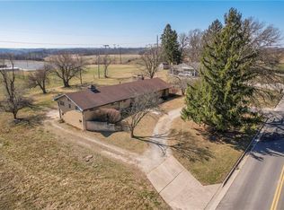 1706 Country Club Rd, Atchison, KS 66002