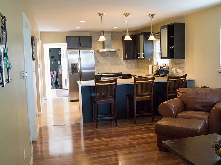 1142 S Washington St — Photo 13