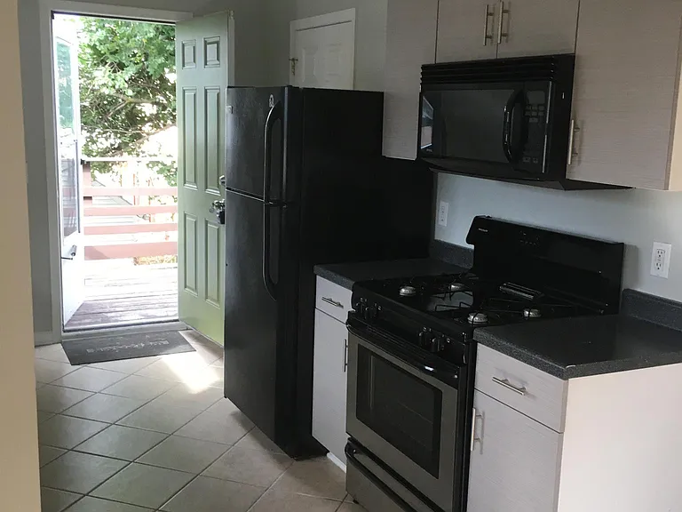 2166 W 34th Pl #UP — Photo 6