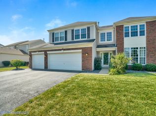1491 Misty Ln, Bolingbrook, IL 60490