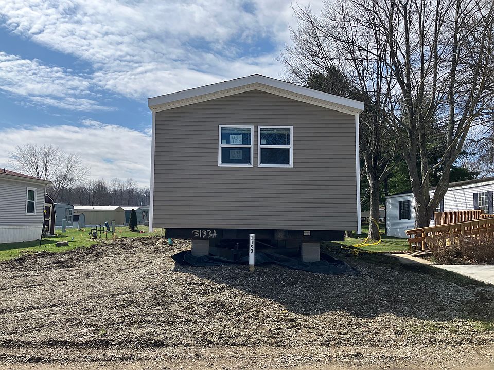 1st image of 1193 Hawthorne Dr #1193