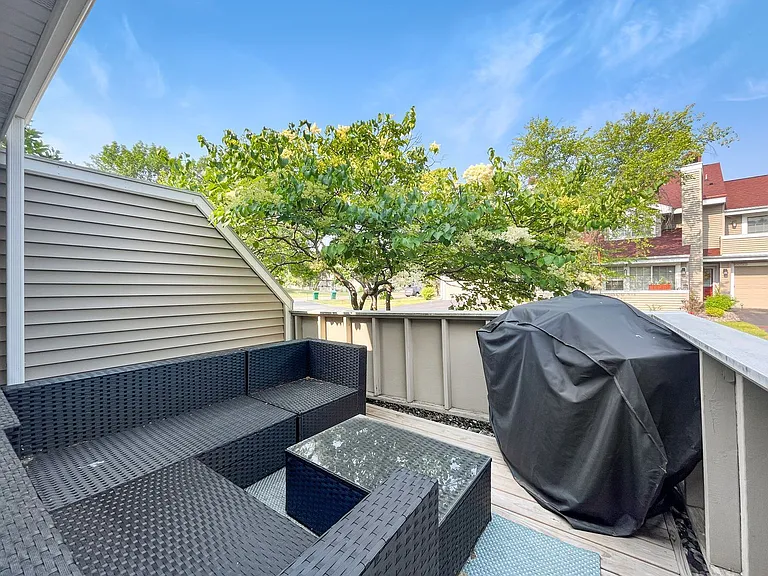 2040 Shenandoah Ct #G — Photo 20
