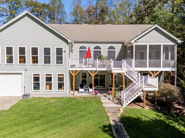 5501 Oak Ct, Mineral, VA 23117