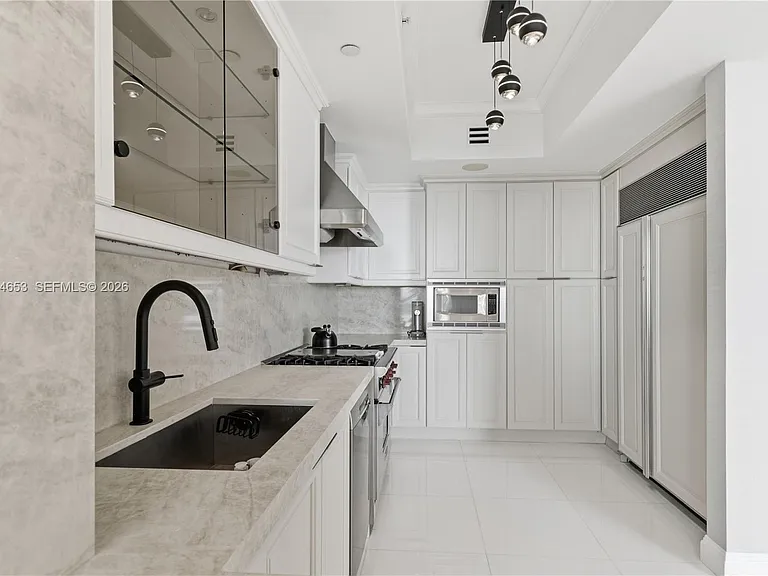 17875 Collins Ave #705 — Photo 17