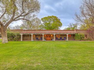 6928 Guadalupe Trl NW, Los Ranchos De Albuquerque, NM 87107