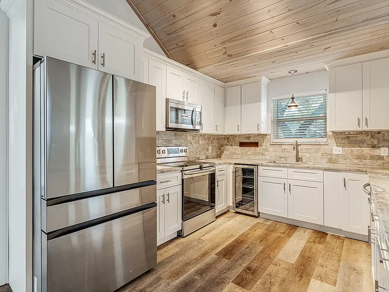 10008 Calle De Palencia — Photo 10