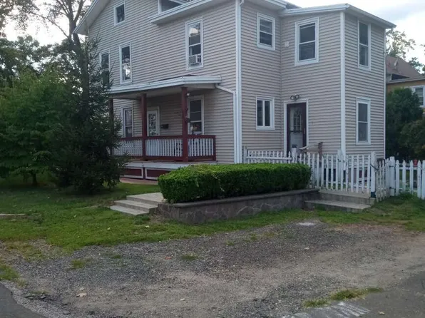 7 Locust Avenue, Danbury, CT 06810