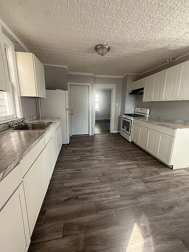 34 Lincoln Pl #1F Photo 1