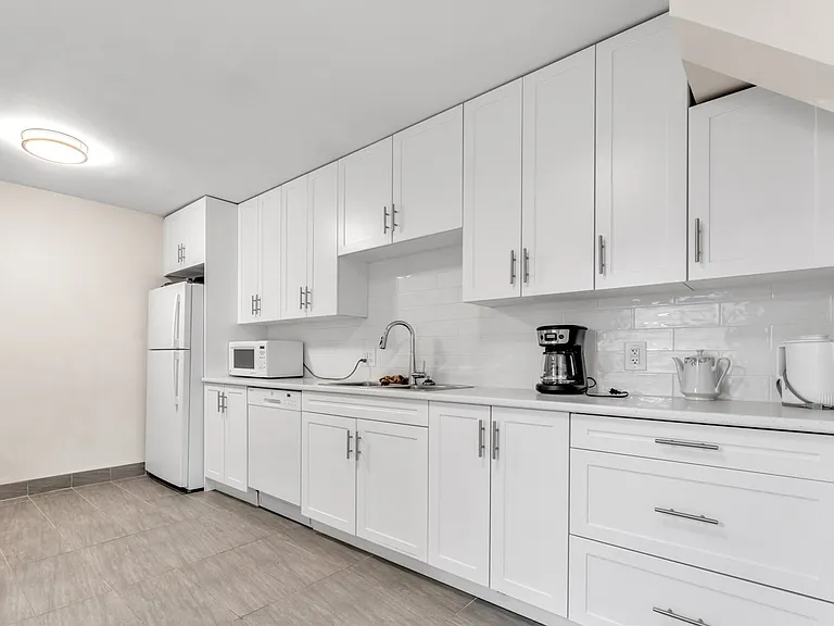722 John Counter Blvd — Photo 12