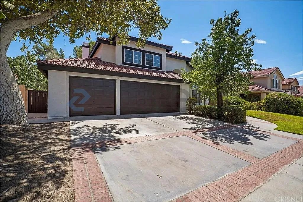 4 bed, 2109 sqft, $3,795 — Photo 4