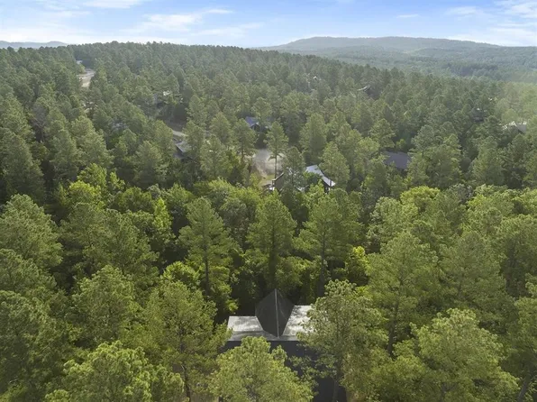 53 Persimmon Leaf Trl, Broken Bow, OK 74728