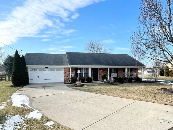15615 Meadow Glen Dr, Williamsburg, OH 45176