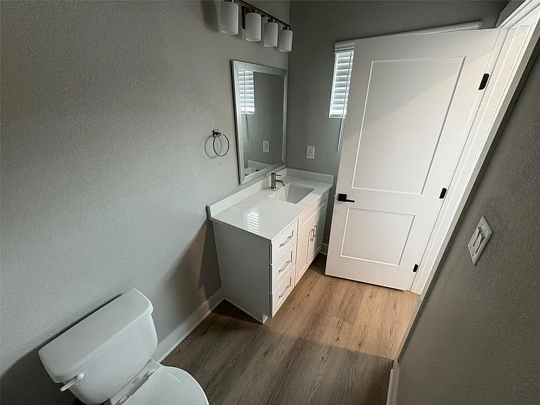 422 S Lillian St #2 — Photo 23