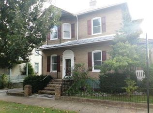 39 N Royal Ave, Front Royal, VA 22630