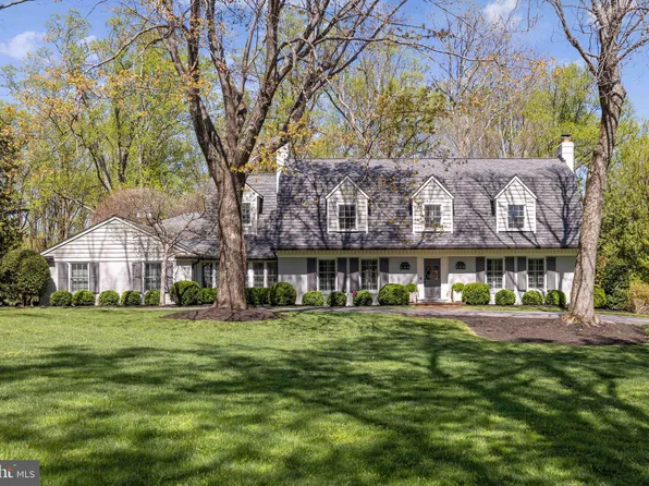 10901 Burbank Dr, Potomac, MD 20854