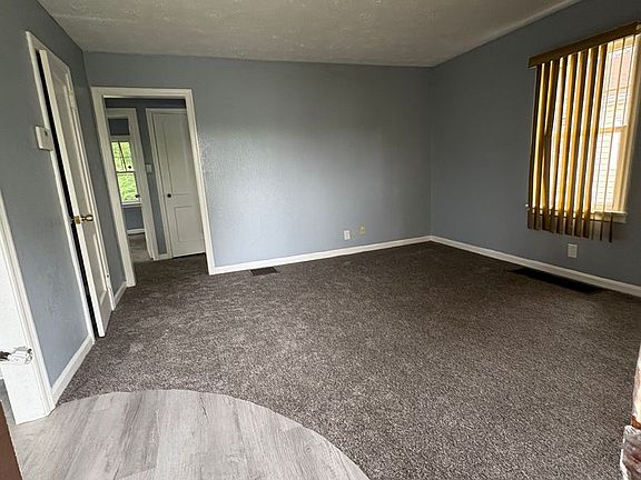 2nd image of 127 Melwood Ave