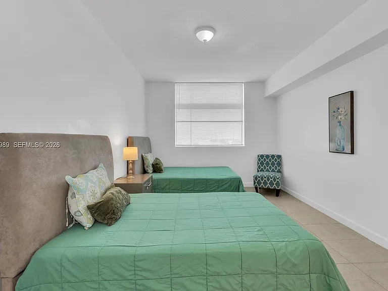 140 S Dixie Hwy #403 — Photo 25