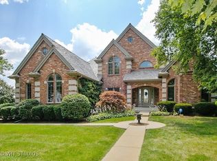 1048 Reddington Dr, Aurora, IL 60502