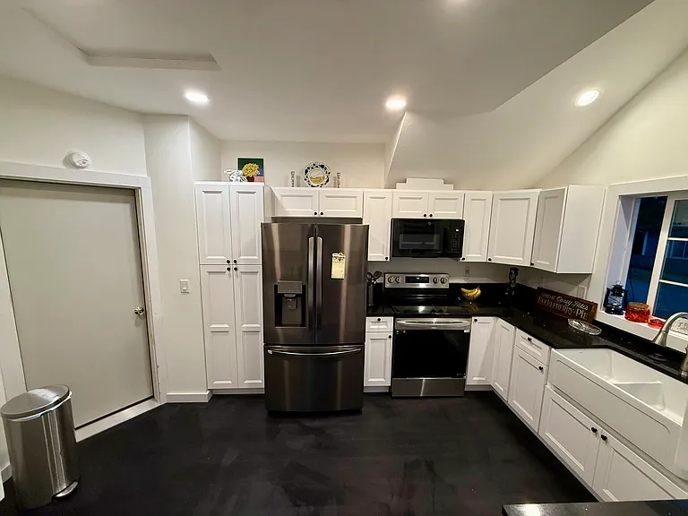 2526 6th St #2 — Photo 7