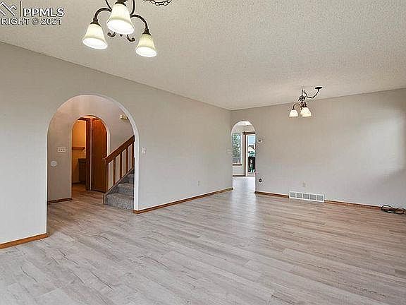 5th image of 8755 Aragon Dr