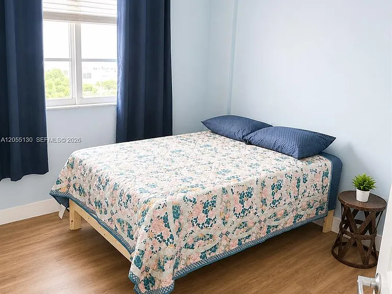 215 SW 42nd Ave #710 — Photo 9