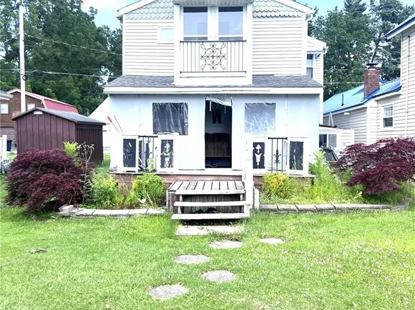 3529 Lake St, Jamestown, NY 14701