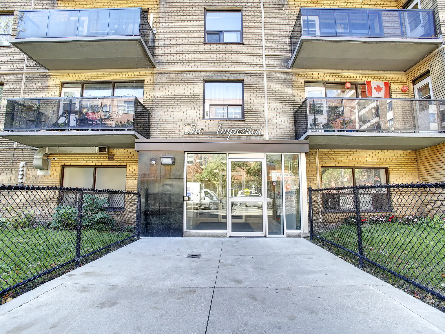 The Imperial — Photo 4