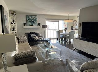 700 N Washington St APT 301, Denver, CO 80203