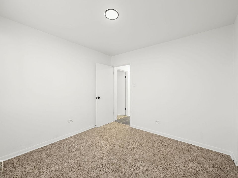 1st image of 8342 S Ellis Ave APT 204