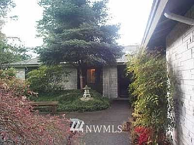 1st image of 9002 Parkridge