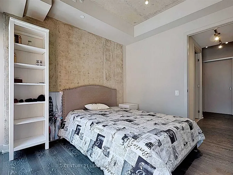 11 Charlotte St #308 — Photo 23